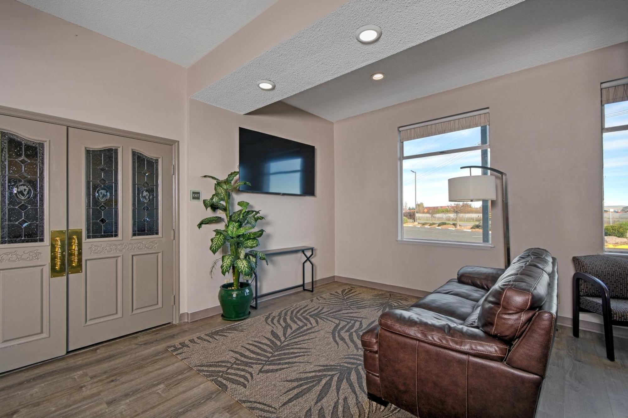 Days Inn By Wyndham Novato/San Francisco Екстер'єр фото